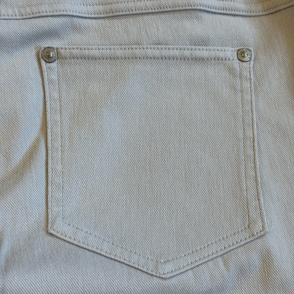 Simply Vera - Vera Wang Light Blue Denim Straight Leg Jeans - Size Large - Picture 9 of 9
